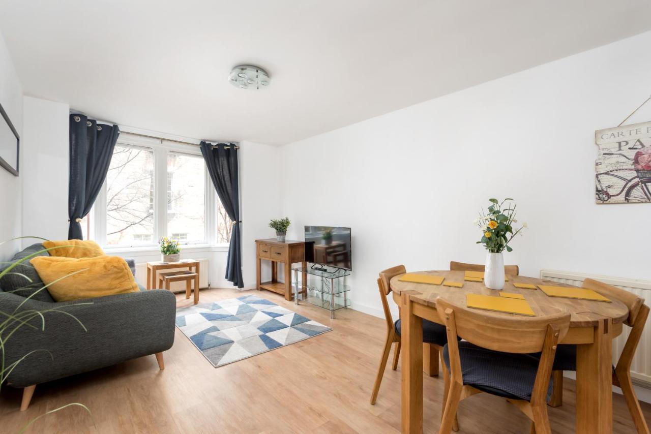 Cosy 1 Bedroom In The West End เอดินบะระ ภายนอก รูปภาพ